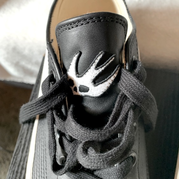 McQ by Alexander McQueen Swallow Sneakers - Picture 2 of 7